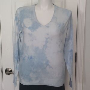 Izod Reverse Dye Blue & White Long Sleeve Top